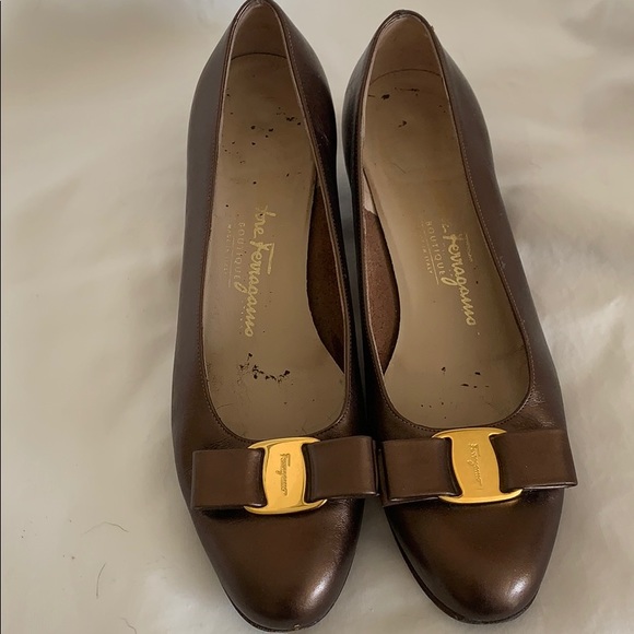 Salvatore Ferragamo flat shoes with classic bow - Picture 2 of 8